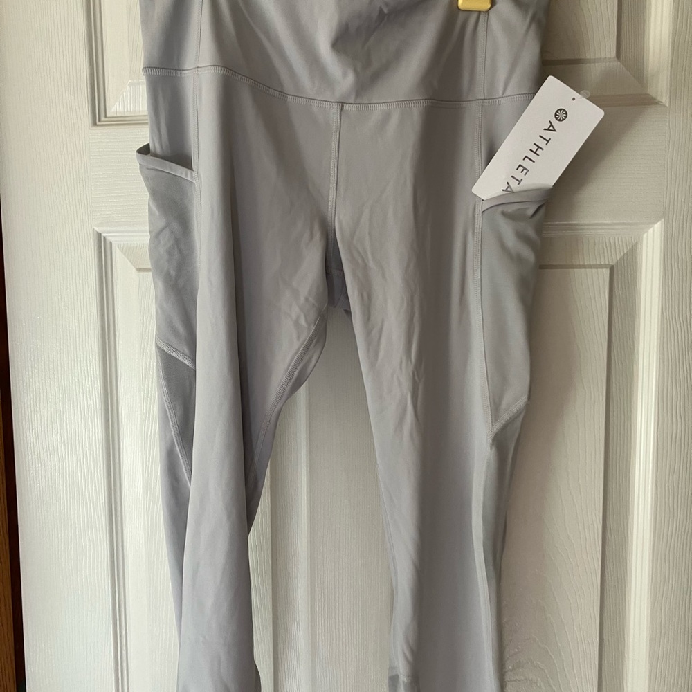 Athleta Ultimate Stash Mesh 7/8 Tight